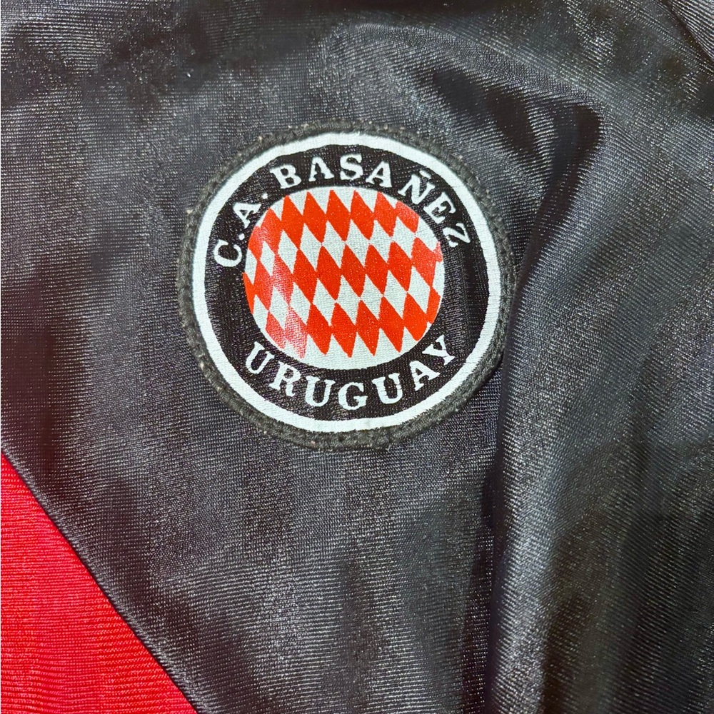 Vintage Adidas CA Basañez Uruguay Soccer Jersey Long Sleeve Red Black Size L - Picture 4 of 4